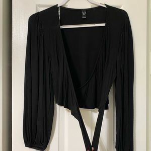 Windsor Black Top